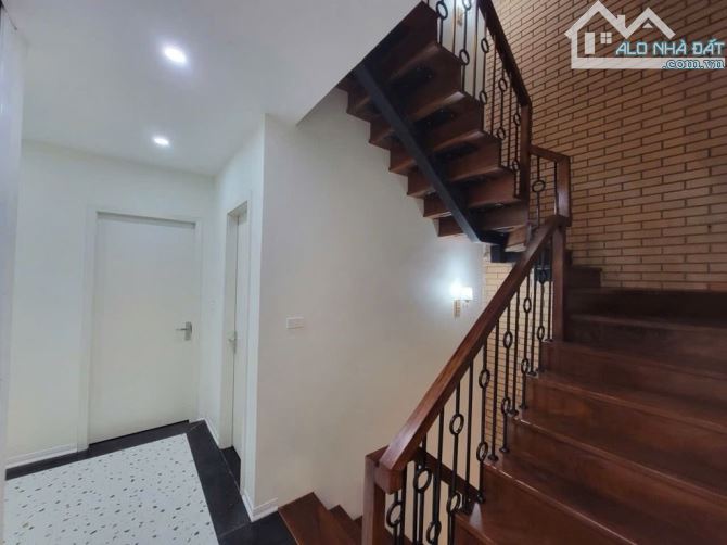 BIỆT THỰ - LIỀN KỀ - HOÀNG HOA THÁM - TÂY HỒ - 83M- 4 TẦNG - MẶT TIỀN 5.5M - 44 TỶ