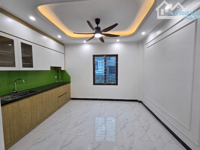 CC cần bán nhà Thị trấn Chúc Sơn, 45m2, 4 tầng, ô tô đỗ cửa, giá hơn 4 tỷ. - 2