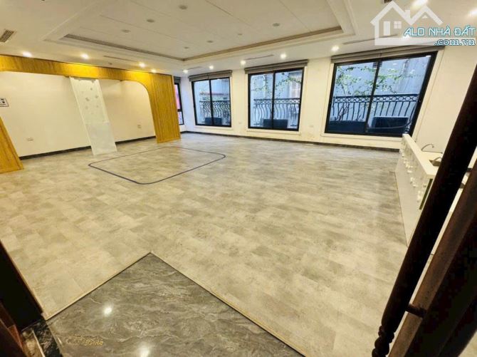 Bán nhà vị trí đắc địa phố Giang Văn Minh - Ba Đình. DT NÓI LÊN TẤT CẢ: 104 M2 - MT:10MMT