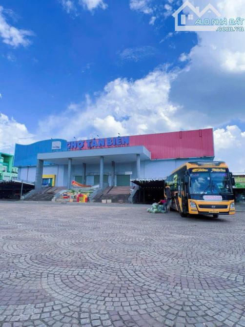 Bán nhà mặt tiền QL1A 1 trệt 3 lầu ngay Cầu Sập Phường Tân Biên Cũ Long Bình Mới Biên Hòa - 2
