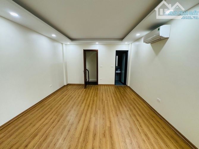 BÁN NHÀ TT BA ĐÌNH 15M RA MẶT PHỐ THANG MÁY FULL NỘI THẤT DÂN XÂY CHẮC CHẮN TIỆN ÍCH FULL