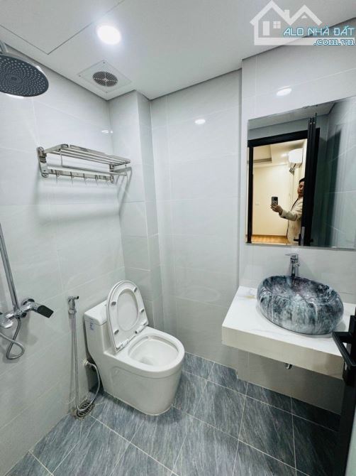 BÁN NHÀ TT BA ĐÌNH 15M RA MẶT PHỐ THANG MÁY FULL NỘI THẤT DÂN XÂY CHẮC CHẮN TIỆN ÍCH FULL