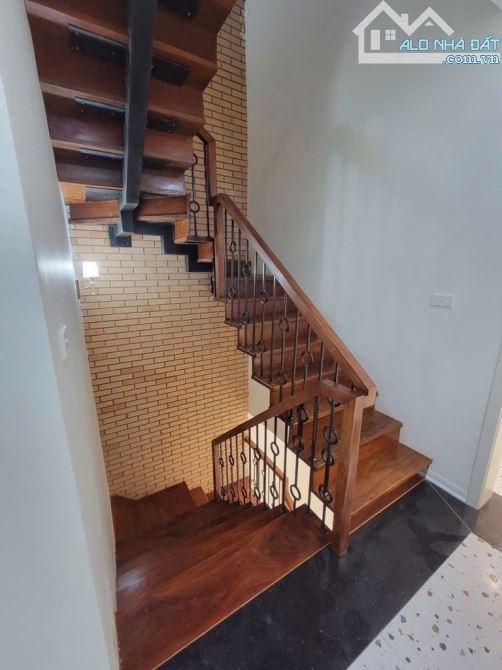 BIỆT THỰ - LIỀN KỀ - HOÀNG HOA THÁM - TÂY HỒ - 83M- 4 TẦNG - MẶT TIỀN 5.5M - 44 TỶ