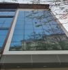 Bán tòa nhà mặt phố Phạm Văn Đồng, DT 170 m2, 9 tầng thang máy, vị trí đẹp!