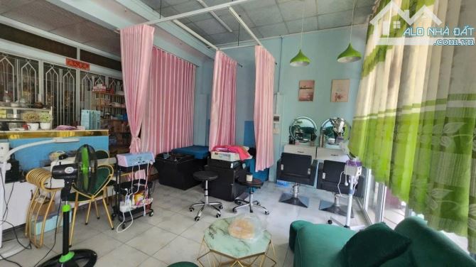 🔥 Bán nhà mặt tiền Nguyễn Thị Thử, Hóc Môn–diện tích lớn hiếm 300m²,ngang 7m– chỉ 12  TỶ