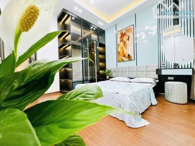 Ba Đình – Đội Cấn | 40m² – 5 Tầng – Nhà Đẹp Ở Ngay | Chỉ 8 Tỷ | Gọi Ngay!
