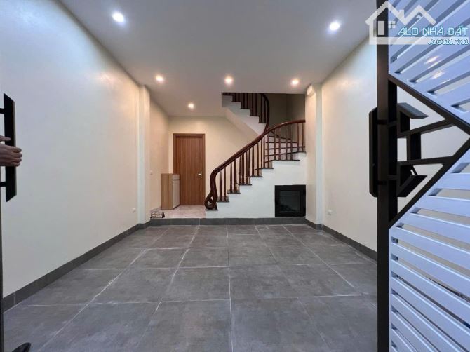 Cực Hiếm CCMN Thụy Khuê-Dt 41m-10p kk-Doanh Thu 45tr/T-Nhỉnh 10 Tỷ