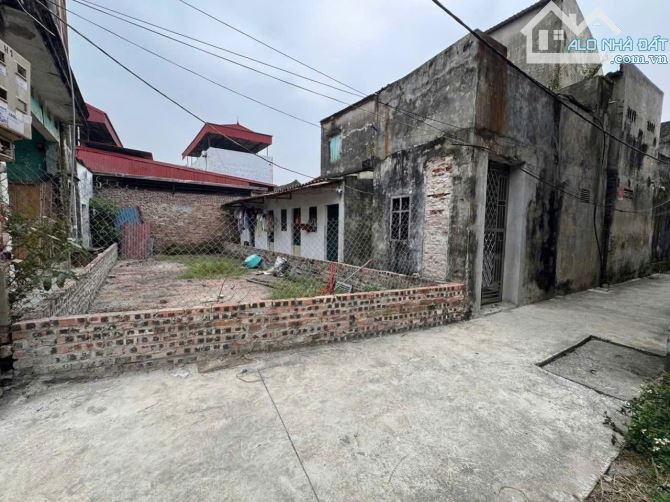HIẾM LẮM MỚI THẤY NHÀ BÁN. LÔ ĐẤT 54.6m XÓM TRÚC TAM SƠN, TỪ SƠN. THÔNG CÁC NGẢ-CHỈ 1.7 TỶ - 5