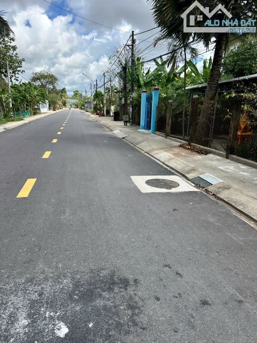 Nhà mặt tiền Thạch Ngon Biên đoạn cách 3b tầm 400m - 1