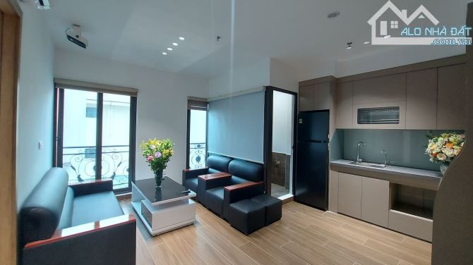 Doanh thu 300 triệu/ tháng, trung tâm Ba đình, chuyển nhượng 82 tỷ