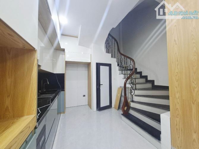 NHỈNH 10 TỶ CĂN NÀY LÀ NGON LUÔN ĐẤY Ạ ĐƯỜNG XUÂN LA NGÕ TO