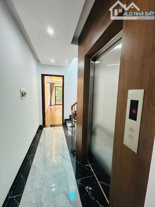 Bán nhà mặt ngõ Trung tâm Ba Đình, ngõ thông, thang máy, chỉ nhỉnh 16 tỷ có TL.