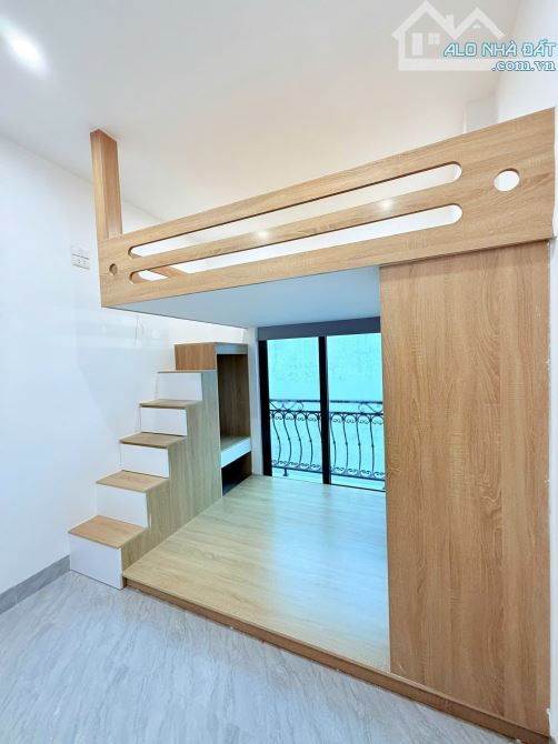 Bán Nhà Dòng Tiền Ngõ Kim Mã - Đội Cấn 7 Tầng 22 Phòng Khép Kín Full Đồ ( Ô Tô Con Đỗ Cửa)