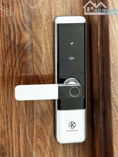 BÁN CĂN HỘ DÒNG TIỀN PHỐ VĂN CAO 99M – 6 TẦNG – 23 TỶ