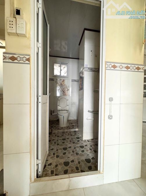 Chung cư 46m2 Xóm Cải đường Nguyễn Trãi P8 (Phường An Đông) Quận 5. Giá 2.3 tỷ - 2