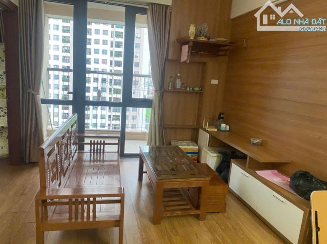 BÁN CHUNG CƯ BỘ QUỐC PHÒNG - MẶT PHỐ TRỊNH ĐÌNH CỬU 68m2 - 2PN, 2WC GIÁ HƠN 6 TỶ