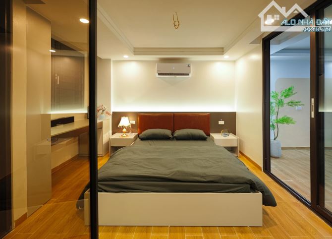 TÒA CĂN HỘ DỊCH VỤ CAO CẤP Ở HOÀNG HOA THÁM, 60M 7T, MT 4.5M, 10P CAO CẤP CHO THUÊ 90TR/TH