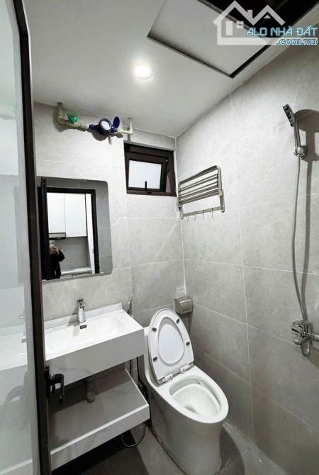 BÁN CĂN HỘ DÒNG TIỀN PHỐ VĂN CAO 99M – 6 TẦNG – 23 TỶ