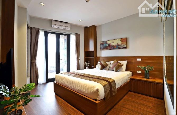 MẶT PHỐ ÂU CƠ TRONG ĐÊ - THOÁNG VĨNH VIỄN TRƯỚC SAU - TỔ HỢP DỊCH VỤ KHÁCH SẠN NHÀ HÀNG