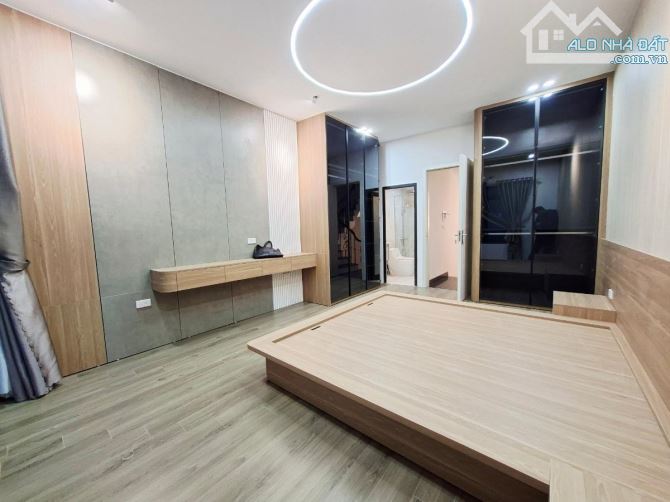 NHỈNH 10 TỶ CĂN NÀY LÀ NGON LUÔN ĐẤY Ạ ĐƯỜNG XUÂN LA NGÕ TO