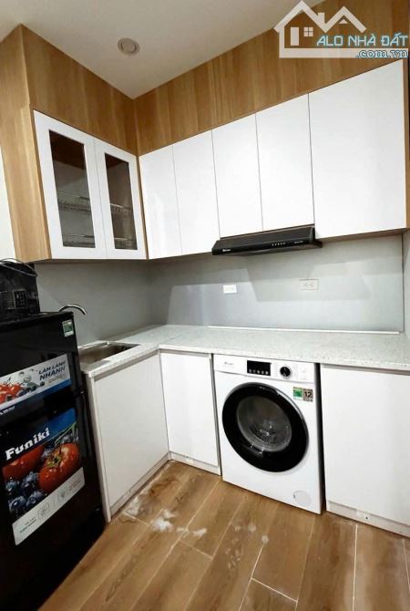 BÁN CĂN HỘ DÒNG TIỀN PHỐ VĂN CAO 99M – 6 TẦNG – 23 TỶ