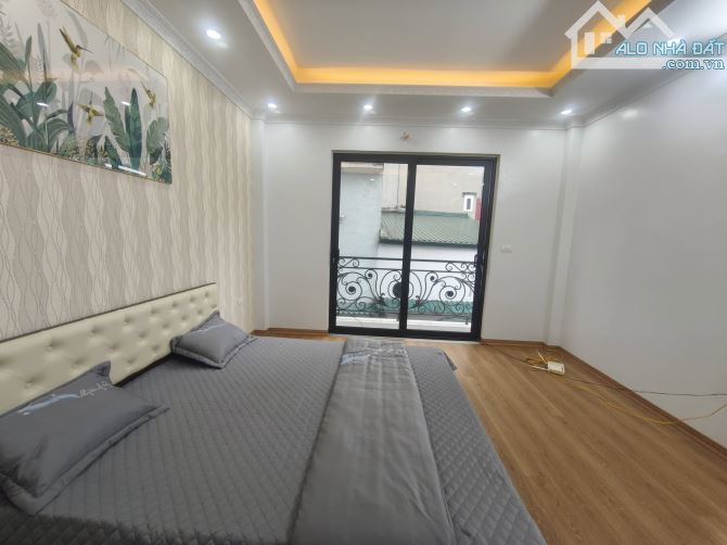 Bán gấp 35 Đặng Thai Mai 30m2, 6 tầng chỉ 8.7 tỷ, cách Ô tô 30m (Rẻ nhất Quảng An, Tây Hồ)