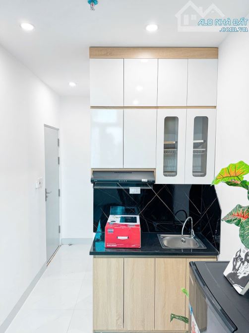 Bán Nhà Dòng Tiền CCMN Dich Vọng - Cầu Giấy 7 Tầng 25 Phòng Khép Kín Full Đồ Xây Mới