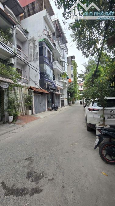 Bán Nhà Dòng Tiền Ngõ Kim Mã - Đội Cấn 7 Tầng 22 Phòng Khép Kín Full Đồ ( Ô Tô Con Đỗ Cửa)