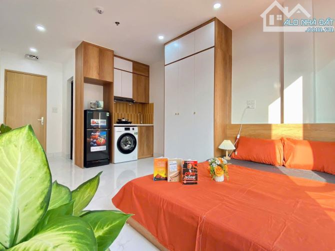 Bán Nhà Dòng Tiền CCMN Nguyễn Đức Cảnh 8 Tầng 12 Phòng Khép Kín ( Gần Ô Tô )