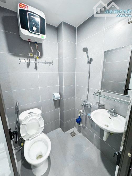 Bán Nhà Dòng Tiền CCMN Dich Vọng - Cầu Giấy 7 Tầng 25 Phòng Khép Kín Full Đồ Xây Mới