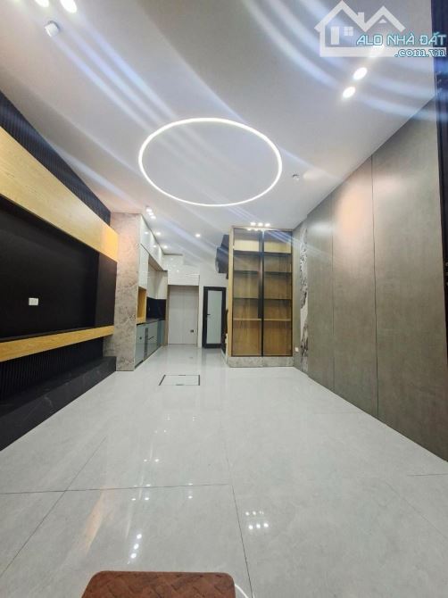 NHỈNH 10 TỶ CĂN NÀY LÀ NGON LUÔN ĐẤY Ạ ĐƯỜNG XUÂN LA NGÕ TO