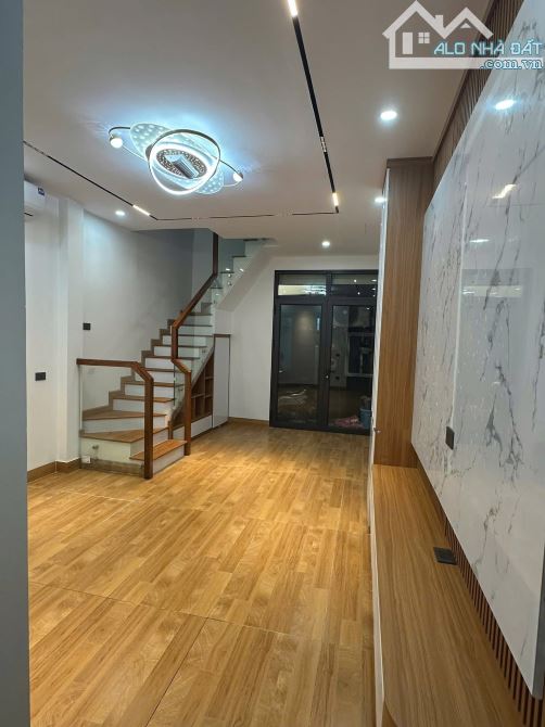 Nhà đẹp giá cực tốt Đống Đa 50m2 4 Tầng 8.45 Tỷ