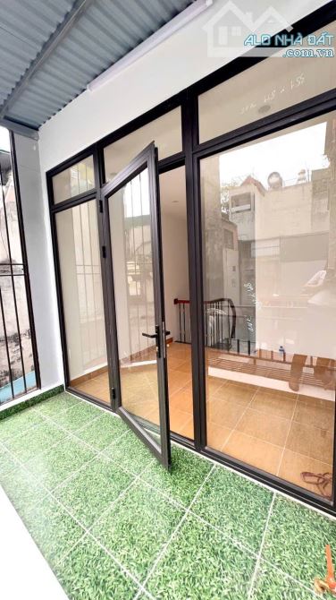 5.95 TỶ-25M2-4 NGỦ-20M RA PHỐ-BẠCH MAI-THANH NHÀN-HBT