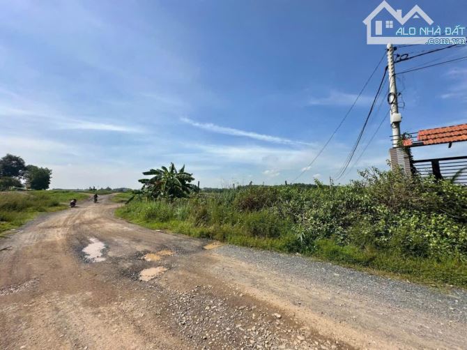 D006 Giảm 5 tỷ xuống còn 4,5 tỷ Đất full hồng sổ riêng 72m mặt tiền, view hồ 3 tháng 2. P