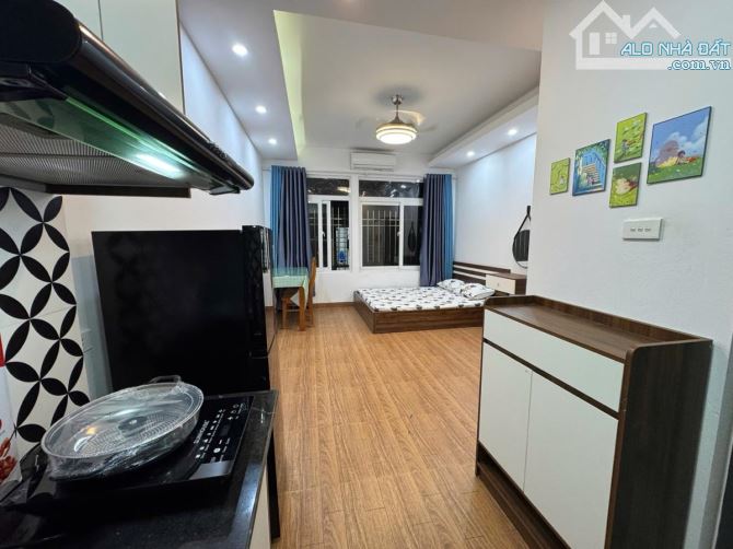 NHỈNH 12 TỶ BÁN GẤP NHÀ PHỐ KHU TRUNG KÍNH DT64m2*5T CHDV 10 PHÒNG KK CHO THUÊ 50TR/TH