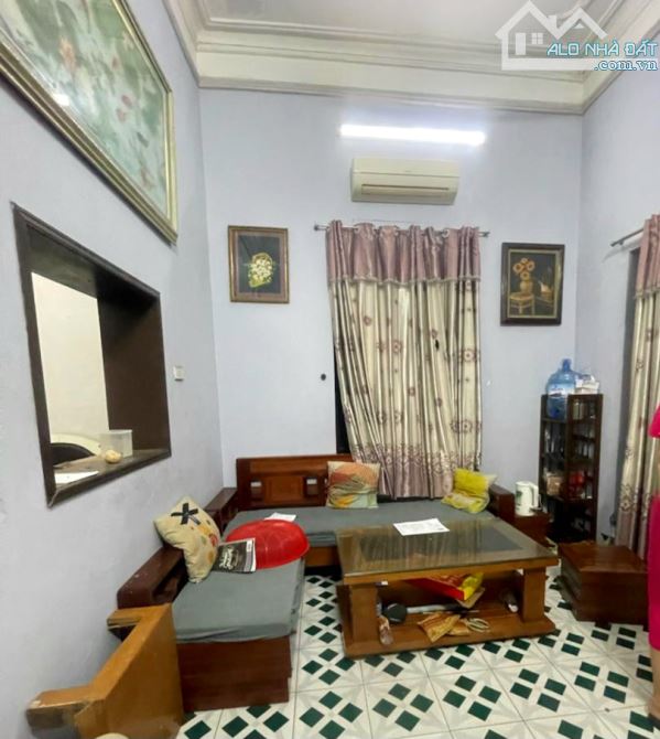 Bán gấp lô góc 5 tầng khu Ngọc Khánh gần Đài THVN, an sinh tốt, chưa đến 4t.