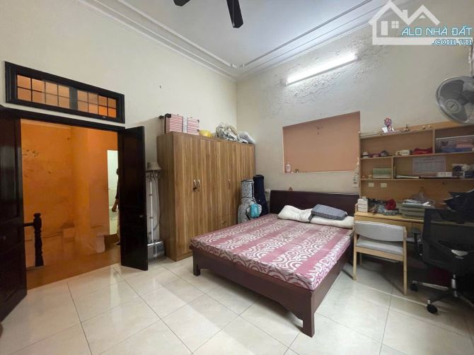 Bán nhà Hoàng Hoa Thám, Ba Đình –100m², MT 5m, 4 tầng, ngõ thông, giá 14 tỷ