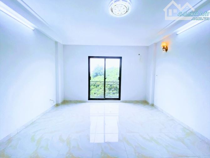 Hơn 4 Tỷ- Lô Góc 4 Tầng Nhà Mới- Ôtô Đỗ Cửa Ngày Đêm- 30m Ra Mặt Phố Phượng Nghĩa- Chương - 2