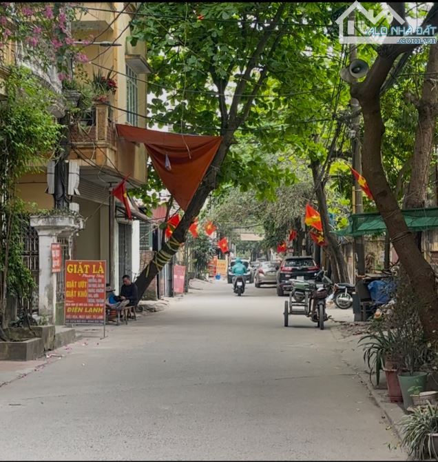 Ngay Đại học Mỏ Địa Chất, Cổ Nhuế, 52m, mt 5.5m, 11 tỷ, mặt ngõ ô tô tránh, kinh doanh