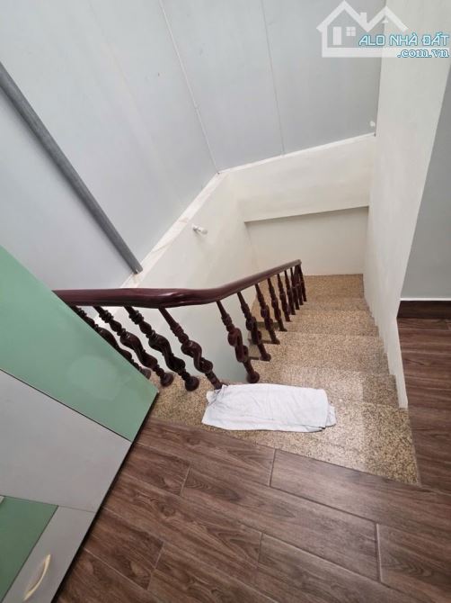 BÁN NHÀ- THUỴ KHUÊ - TÂY HỒ - 76 M- 4 TẦNG - MẶT TIỀN 6M - 24.2 TỶ SỔ ĐỎ VUÔNG ĐẸP