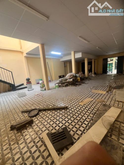 BÁN NHÀ MẶT PHỐ CỔNG ĐỤC HOÀN KIẾM 152.7M² 4 TẦNG MẶT TIỀN 8M GIÁ 110 Tỷ