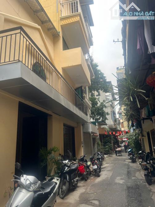 BÁN NHÀ MẶT PHỐ CỔNG ĐỤC HOÀN KIẾM 152.7M² 4 TẦNG MẶT TIỀN 8M GIÁ 110 Tỷ