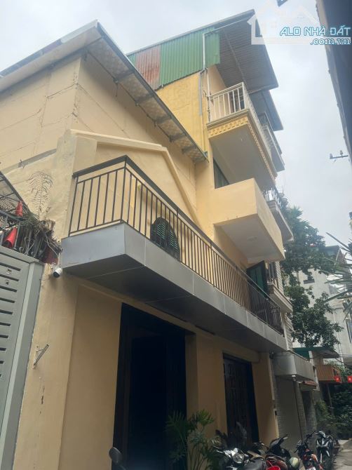 BÁN NHÀ MẶT PHỐ CỔNG ĐỤC HOÀN KIẾM 152.7M² 4 TẦNG MẶT TIỀN 8M GIÁ 110 Tỷ