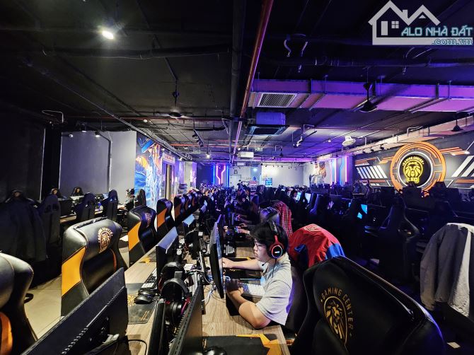 Bán nhà MP Xuân Thủy 400mx11T, MT 14m, 2 thang máy, 2 hầm, vỉa hè, KD, 420 tỷ.