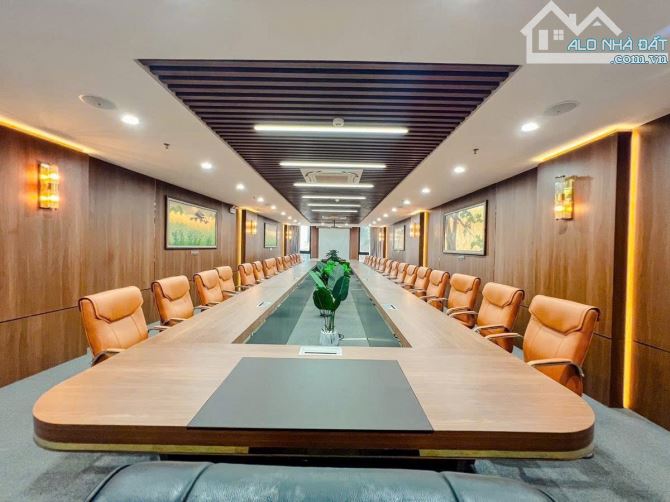 Bán nhà riêng mặt phố Thuỵ Khuê, 105m2, 7 tầng, 2 mặt phố, thang máy, nhỉnh 39 tỷ