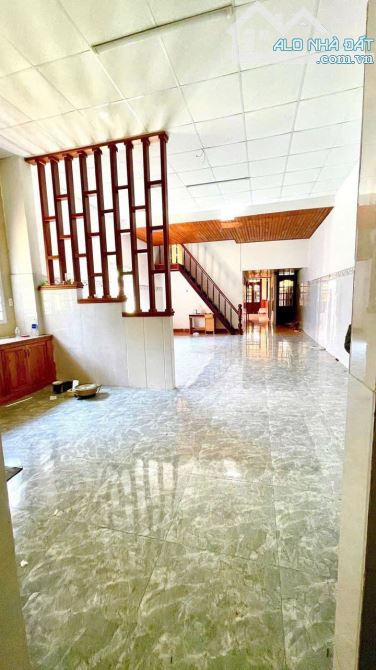 ❤️ Bán nhà cấp 4 - kiên cố - hẻm Lê Cảnh Tuân 📍10x38m thổ cư 250m - 3