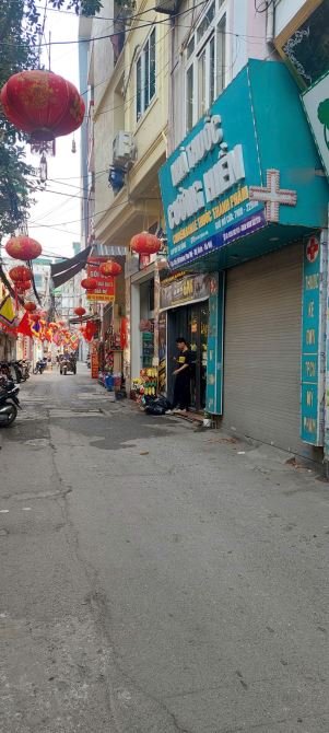 Bán nhà 5 tầng Dương Khuê, diện tích: 34m2, chỉ nhỉnh 9 Tỷ