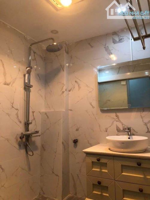 BÁN NHÀ TT BA ĐÌNH DT 40 M - 5 TẦNG THANG MÁY KHU PHÂN LÔ OTO VÀO NHÀ VỊ TRÍ SIÊU ĐẸP HIẾM