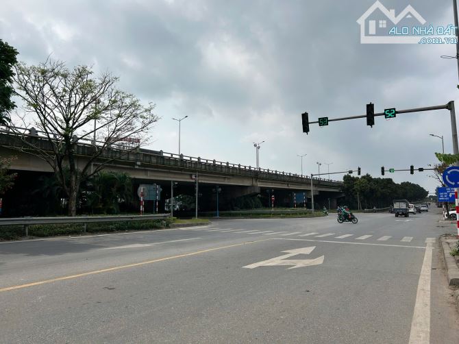 Bán nhà Đông Dư diện tích 34m x 5 tầng lô góc 3 thoáng chỉ 5 tỷ 8