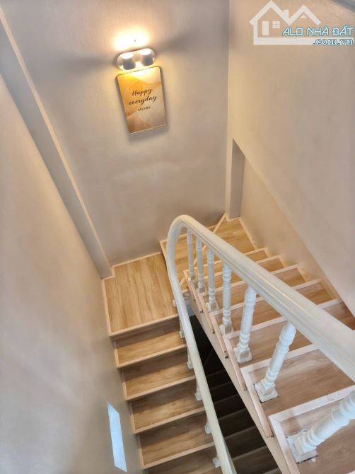 Hiếm nhà đẹp Trần Quốc Toản, ngõ đẹp oto đỗ sát cửa lô góc, 35m2 x mtiền 5.5m. Giá 12.2 tỷ